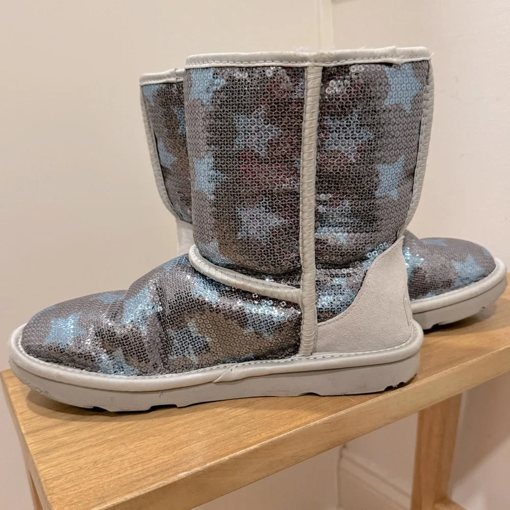 UGG classic short